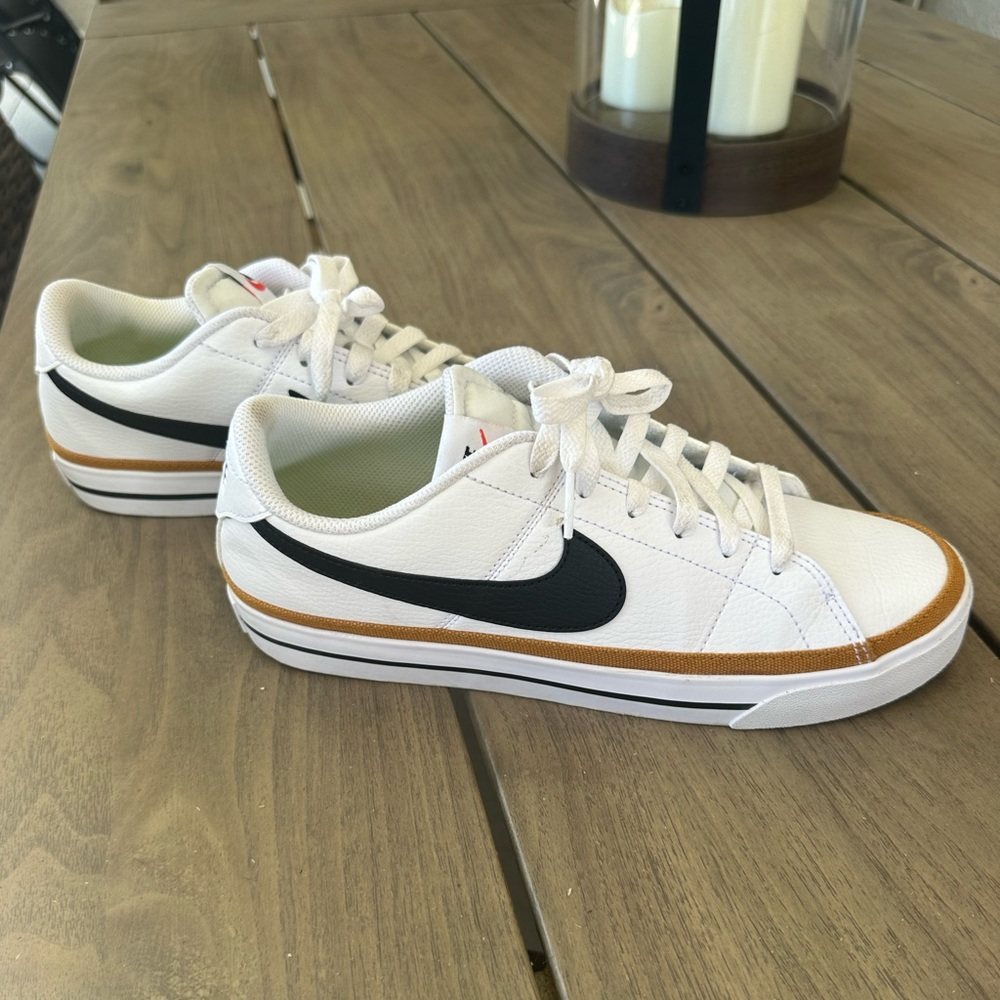 Nike Court Legacy Sneakers